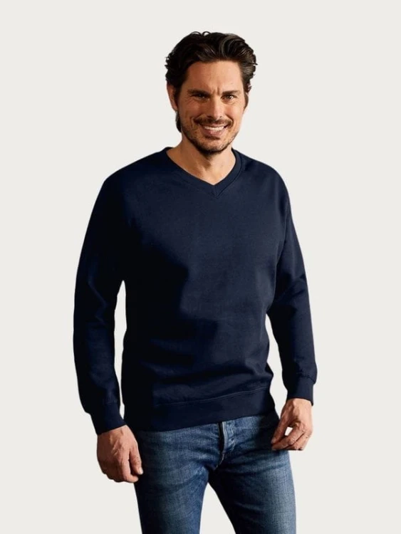 5025 V-Neck Sweater