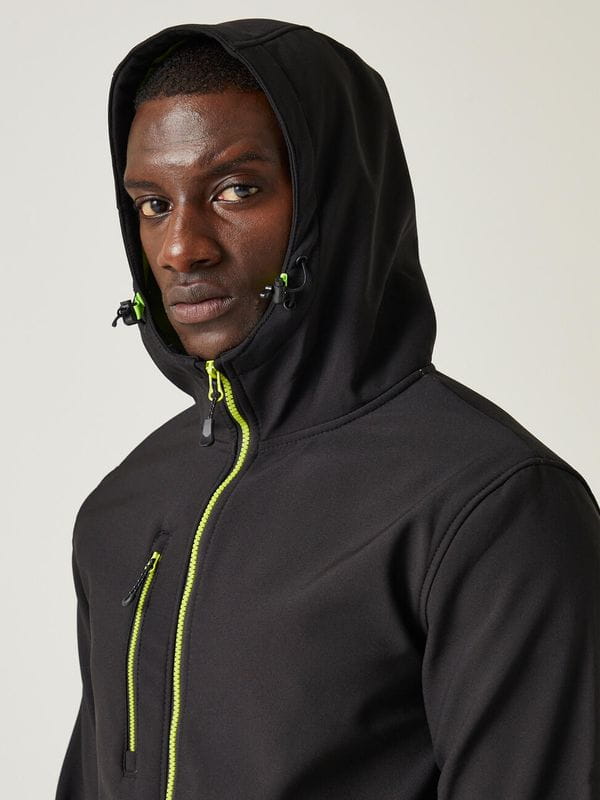 NAVIGATE 2 LAYER HOODED SOFTSHELL JACKET TRA705