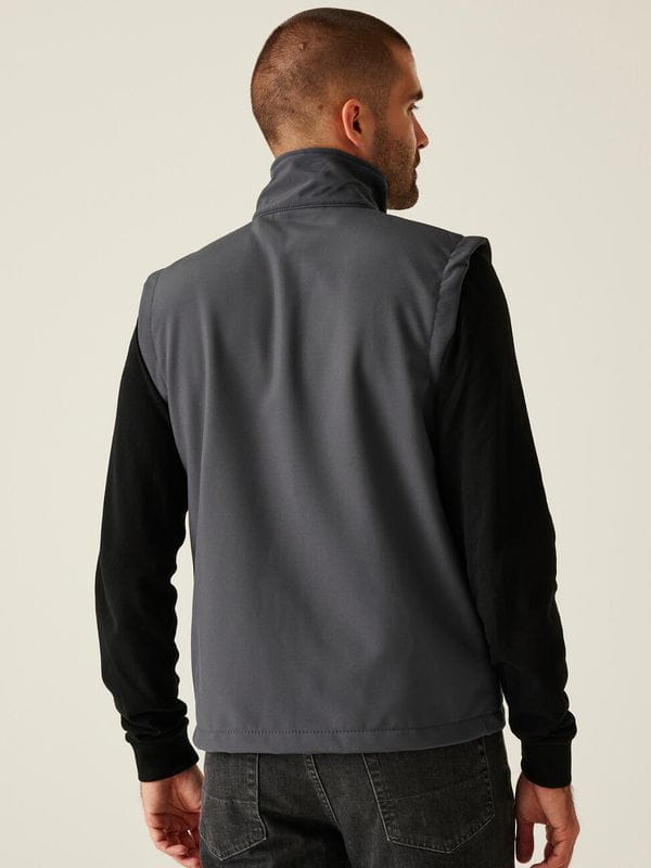 TRA844 Regatta Ablaze