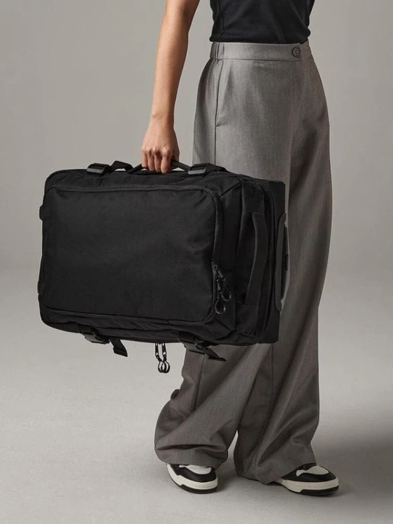 Walizka kabinowa Carry-On Escape BG481