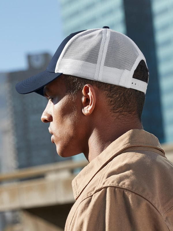 Urbanwear Trucker B646