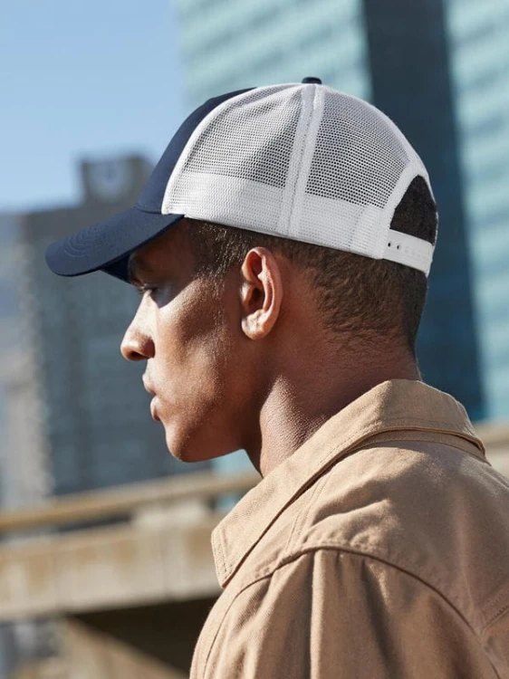 Urbanwear Trucker B646