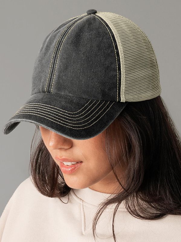 Czapka z daszkiem Vintage Trucker B672 Beechfield